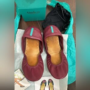 Tieks by Gavrieli burgundy size 9